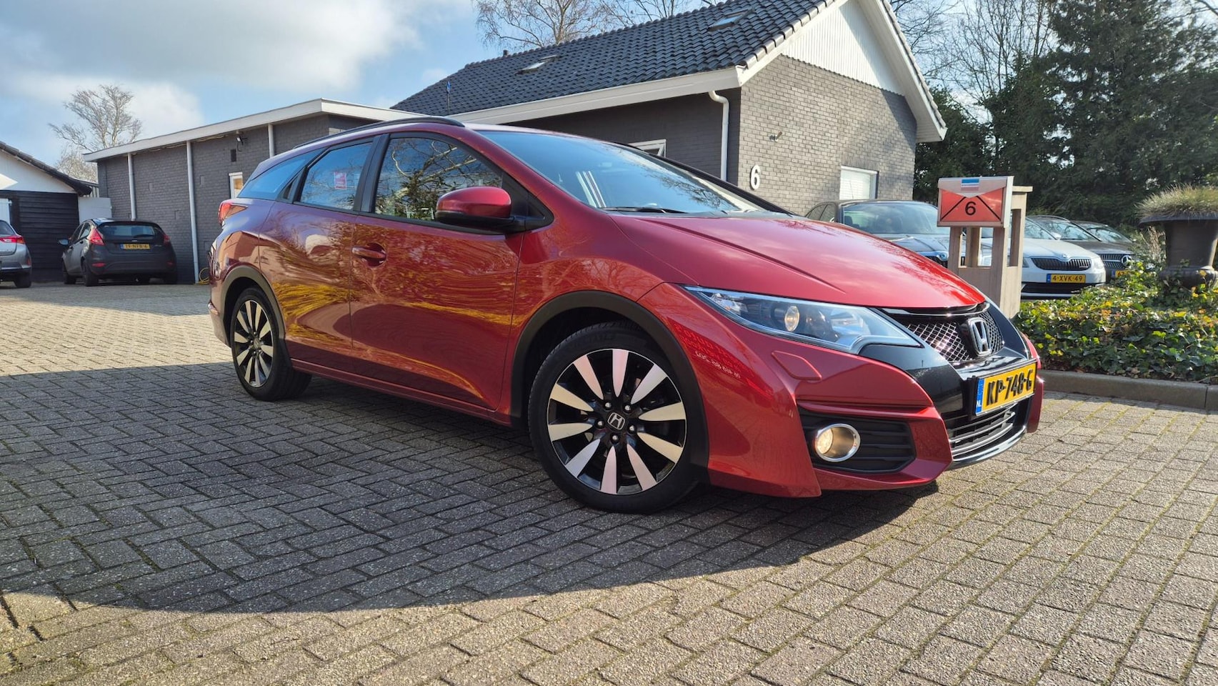 Honda Civic Tourer - 1.6D Elegance CLIMA-NAVI-BJ 2016 - AutoWereld.nl