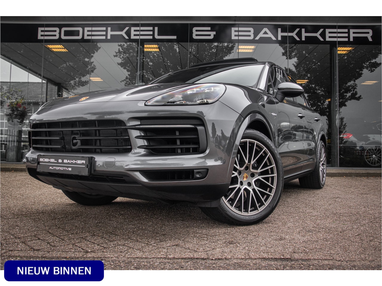 Porsche Cayenne - 3.0 E-Hybrid Platinum Ed**Adapt Cruise**Luchtvering**18-weg stoelen MY22 - AutoWereld.nl