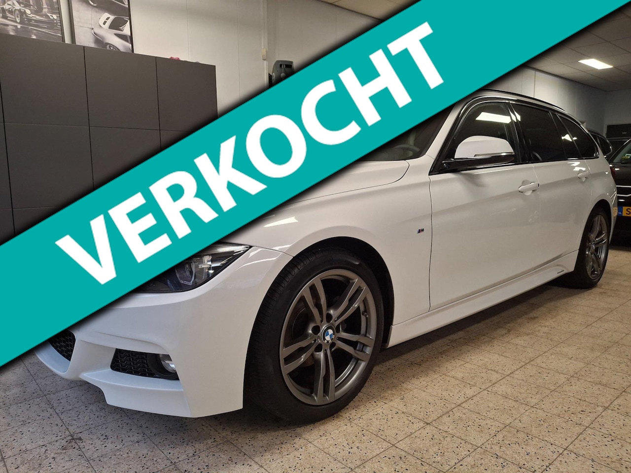 BMW 3-serie Touring - 320i Edition M Sport Edition 184PK / Apple Carplay / Navigatie / Led Verlichting / Lederen - AutoWereld.nl