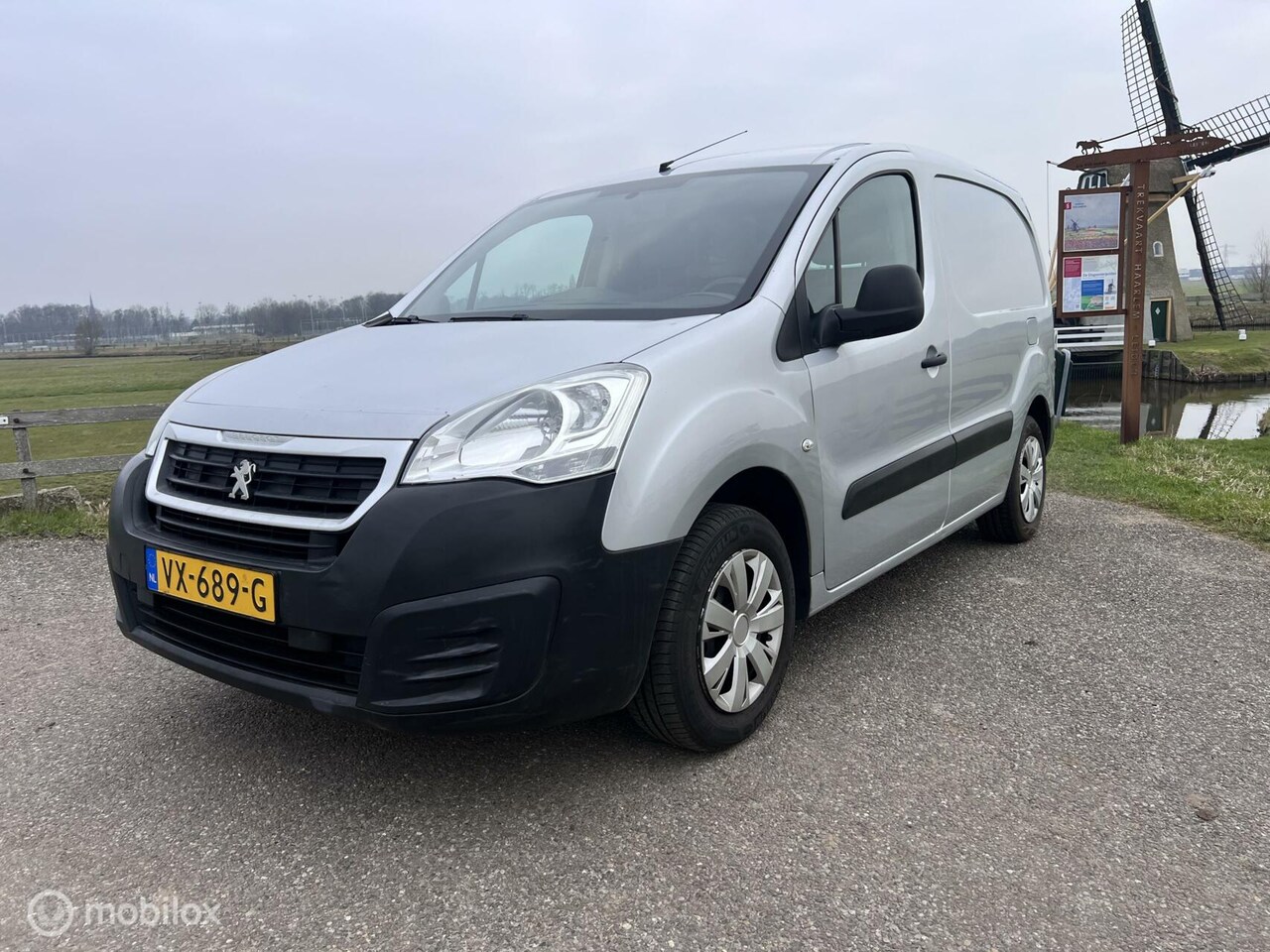 Peugeot Partner - bestel 120 1.6 HDi 75 L1 XR - AutoWereld.nl