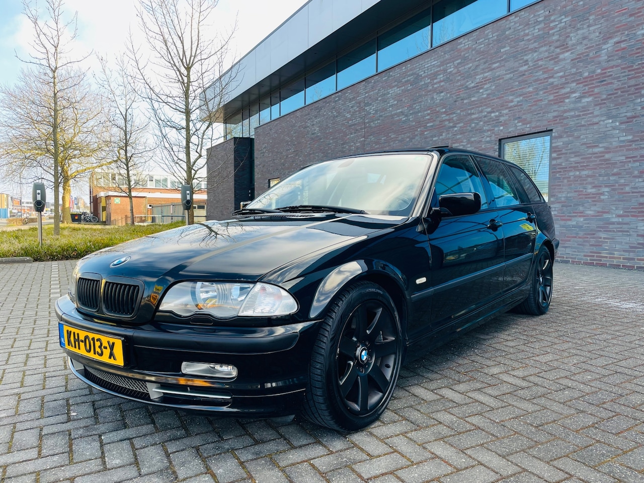 BMW 3-serie Touring - 330i 330i - AutoWereld.nl