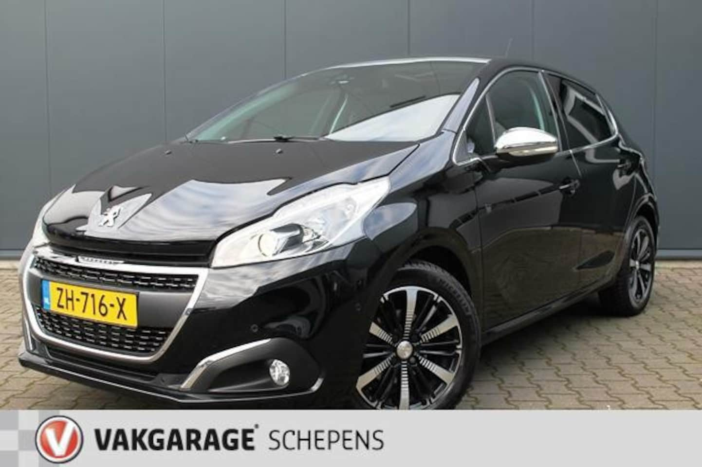 Peugeot 208 - 1.2 PureTech Allure | Navi | Camera | Clima - AutoWereld.nl