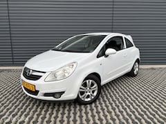 Opel Corsa - 1.4-16V White Edition | Airco | Fietsendrager