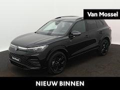 Volkswagen Tiguan - 1.5 eHybrid R-Line Edition 204 PK | Fysieke voorraad | Lederen bekleding | Memory stoelen