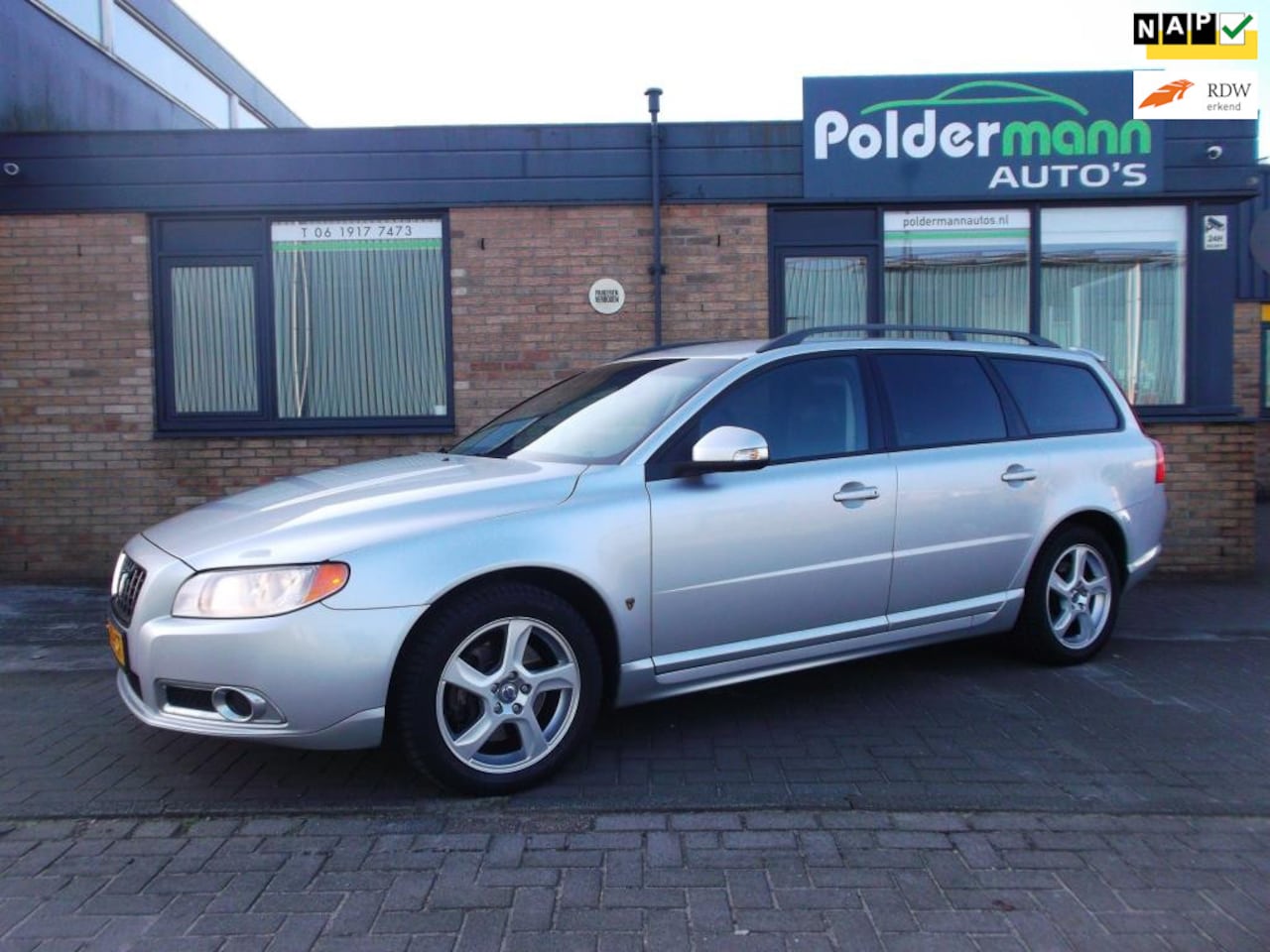 Volvo V70 - 2.5T Summum in zeer nette staat!! - AutoWereld.nl