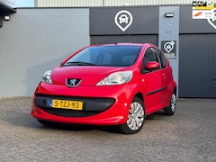 Peugeot 107 - 1.0-12V XR