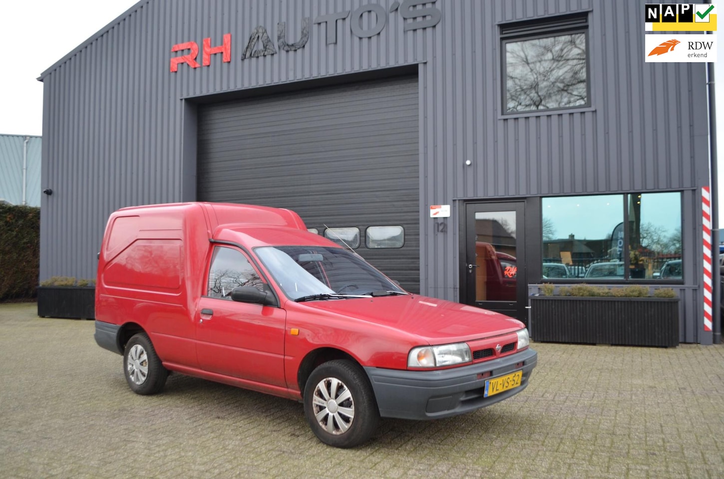 Nissan Sunny Wagon - 1.6 LX | Busje - AutoWereld.nl