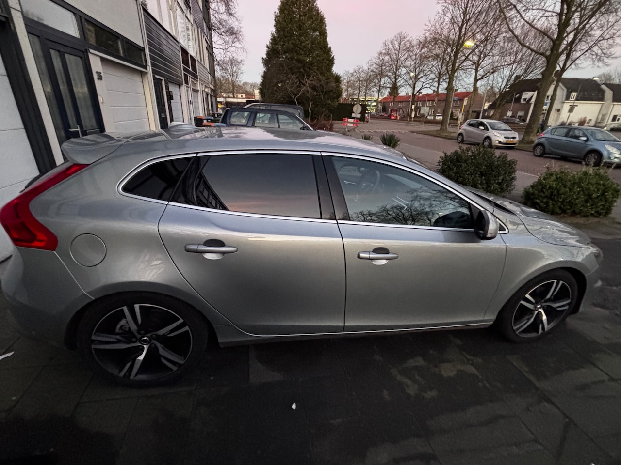 Volvo V40 - 2.0 T3 R-Design - AutoWereld.nl