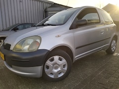 Toyota Yaris - 1.0-16V VVT-i Terra