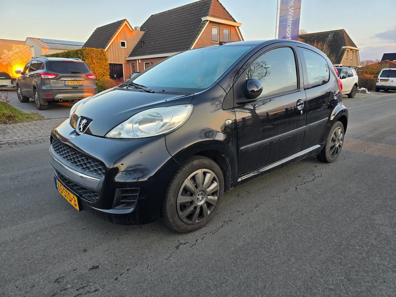 Peugeot 107 - 1.0-12V XS 1.0-12V XS - AutoWereld.nl