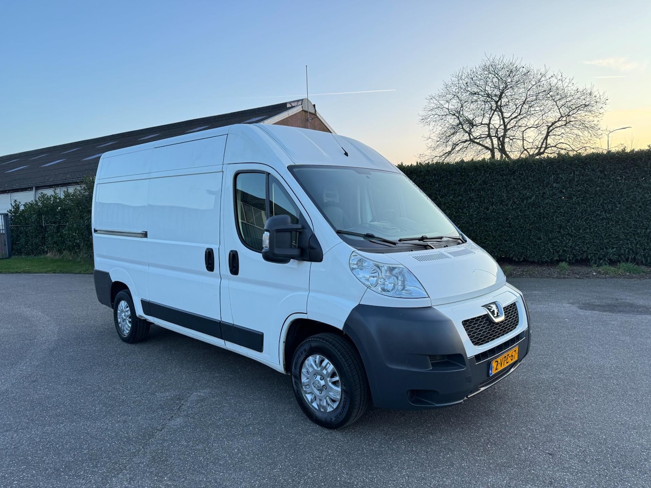 Peugeot Boxer - 2.2 HDI 120PK L2H2 - AC - CR CONTR - 2E EIG - AutoWereld.nl