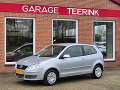 Volkswagen Polo - 1.2-12V Turijn 64PK 3drs airco, elektr.ramen, stuurbekr, radio/cd RIJKLAAR