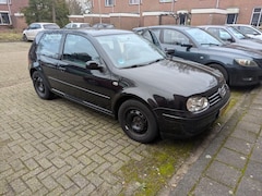 Volkswagen Golf - 1.6-16V Master Edition