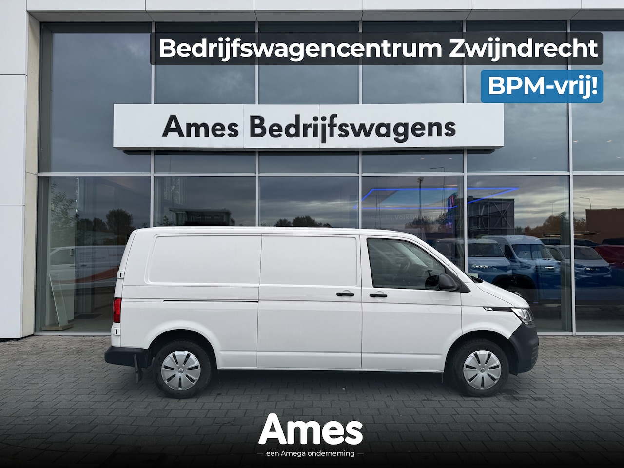 Volkswagen Transporter - 2.0 TDI L2H1 28 bestelwagen 150 pk | Airco | betimmering | bijrijdersbank - AutoWereld.nl