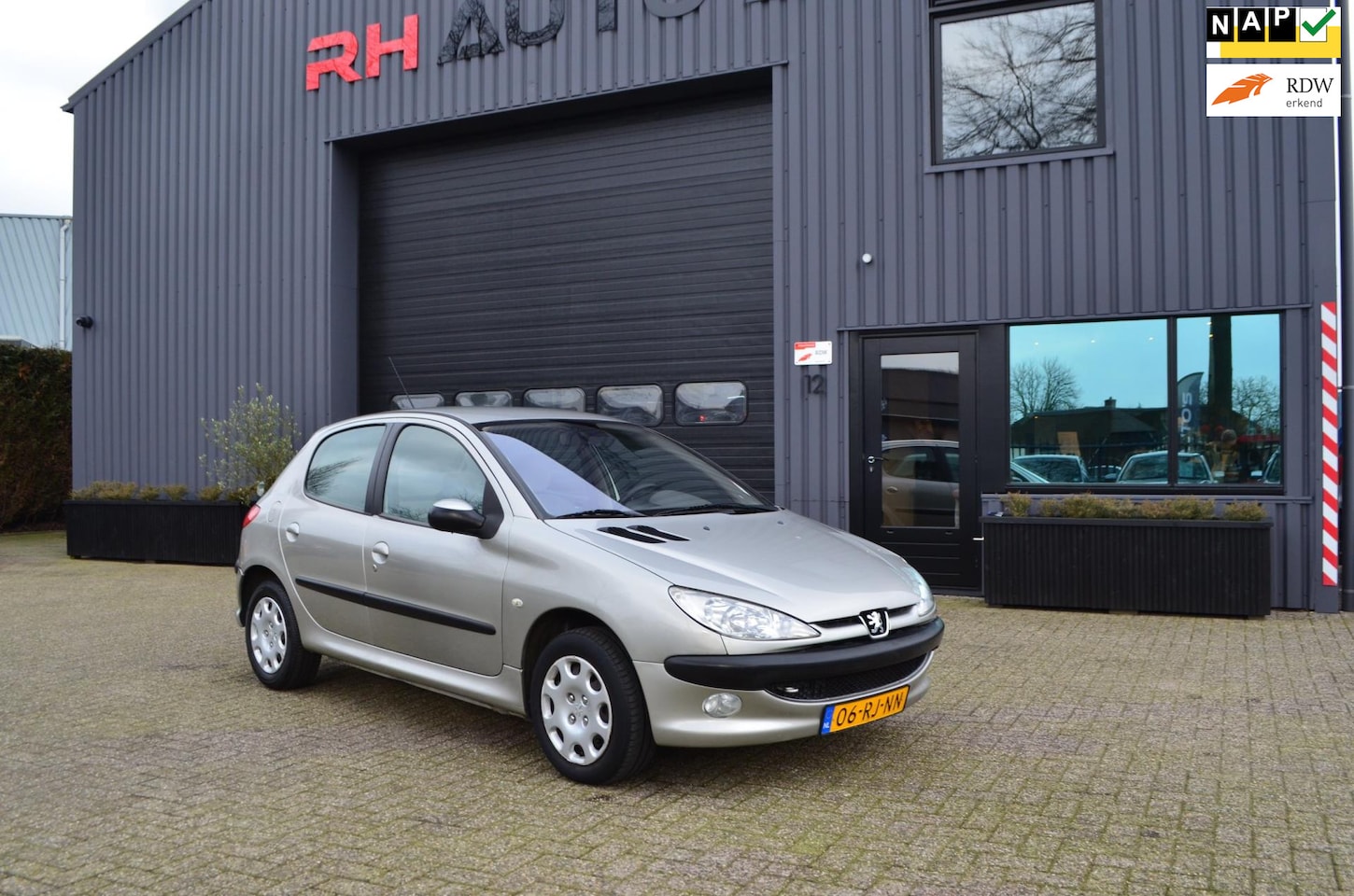 Peugeot 206 - 1.4-16V Gentry | NAP | Elek pakket - AutoWereld.nl