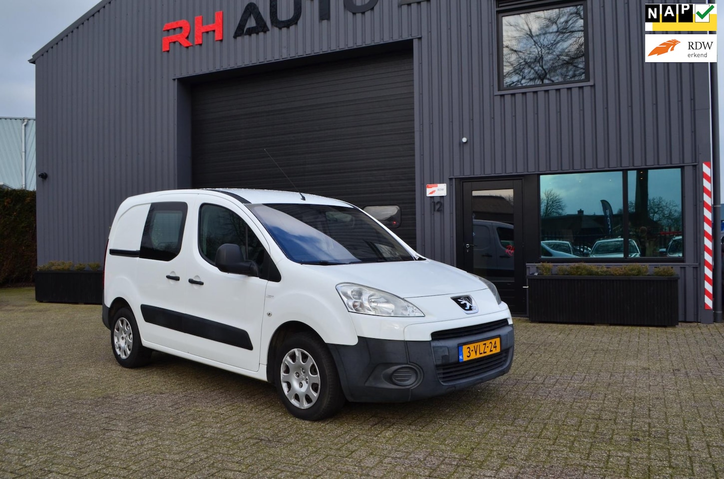 Peugeot Partner - 120 1.6 HDI L1 XT 120 1.6 HDI L1 XT - AutoWereld.nl