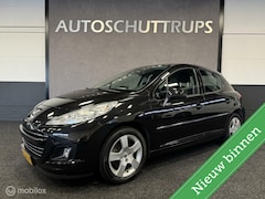 Peugeot 207 - 1.6 VTi Première NAVI / CLIMA / CRUISE / TREKHAAK