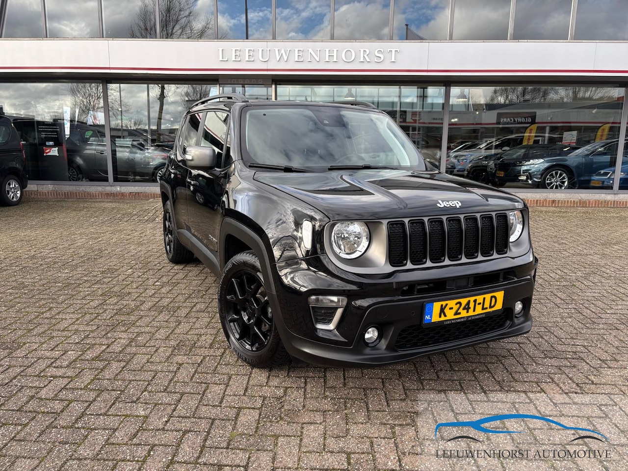 Jeep Renegade - 1.0T Limited 1.0T Limited, 2x PDC, cruise, navi, orig. NL -dealerauto - AutoWereld.nl