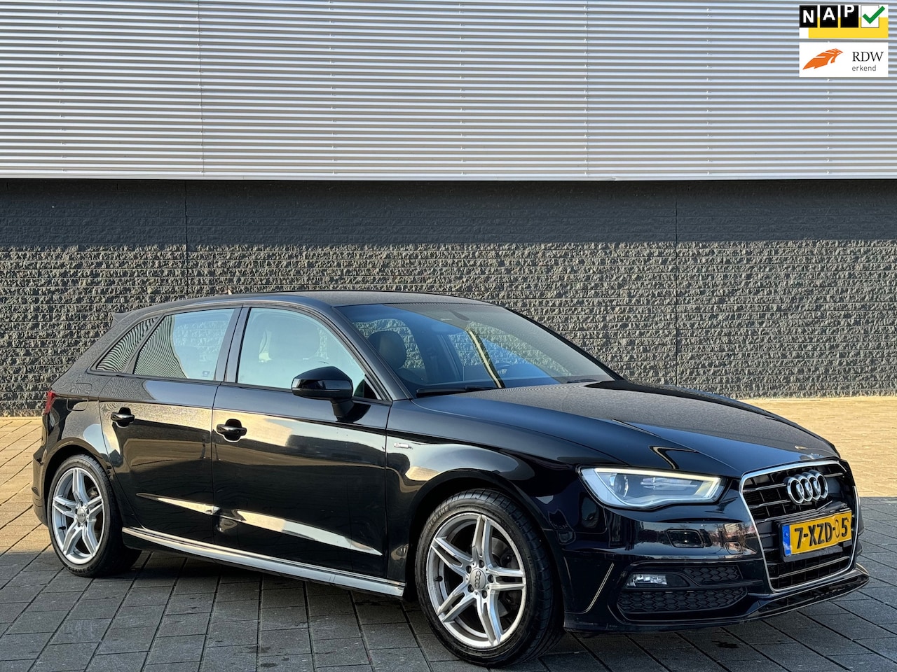 Audi A3 Sportback - 1.2 TFSI S-LINE 5DRS - AutoWereld.nl