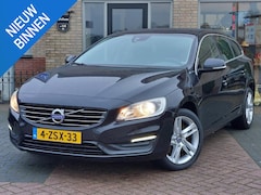 Volvo V60 - 2.4 D6 AWD Plug-In Hybrid | 7 persoons | Leder | Trekhaak