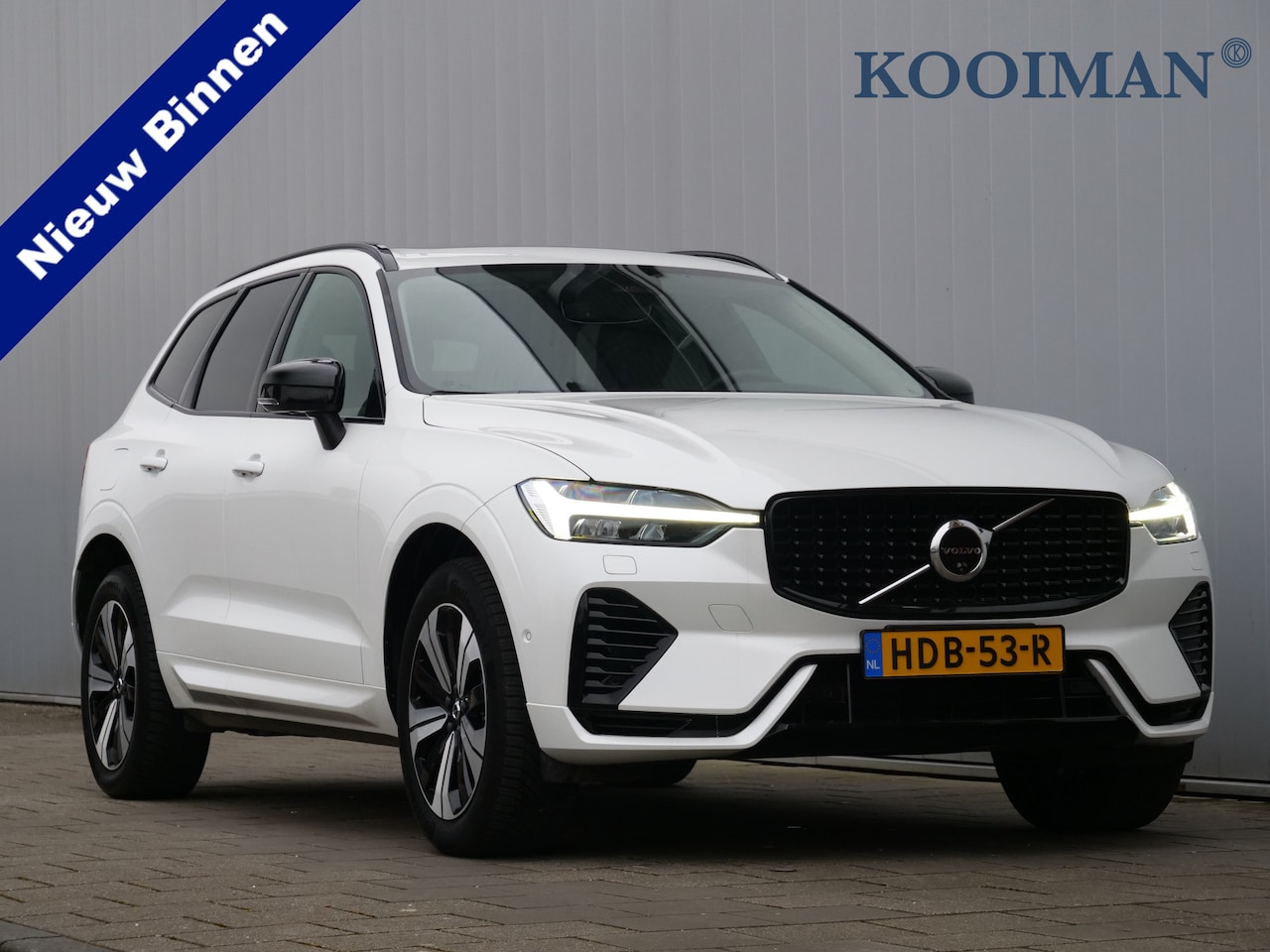 Volvo XC60 - 2.0 T6 350pk PHEV AWD Plus Dark Automaat Harman Kardon / Panoramadak / Leder / Camera - AutoWereld.nl