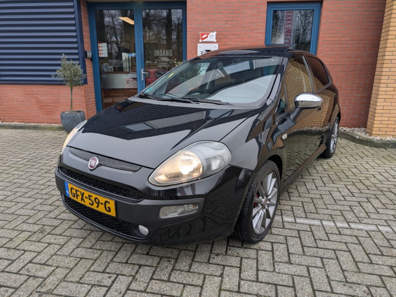 Fiat Punto Evo - 1.4 EVO Sport Turbo, Panorama dak, Stoelverwarming - AutoWereld.nl