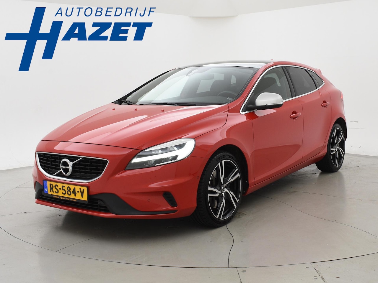 Volvo V40 - 2.0 T4 190 PK AUT. R-DESIGN + PANORAMA | LEDER | AFN. TREKHAAK | 18 INCH | CAMERA | LED - AutoWereld.nl