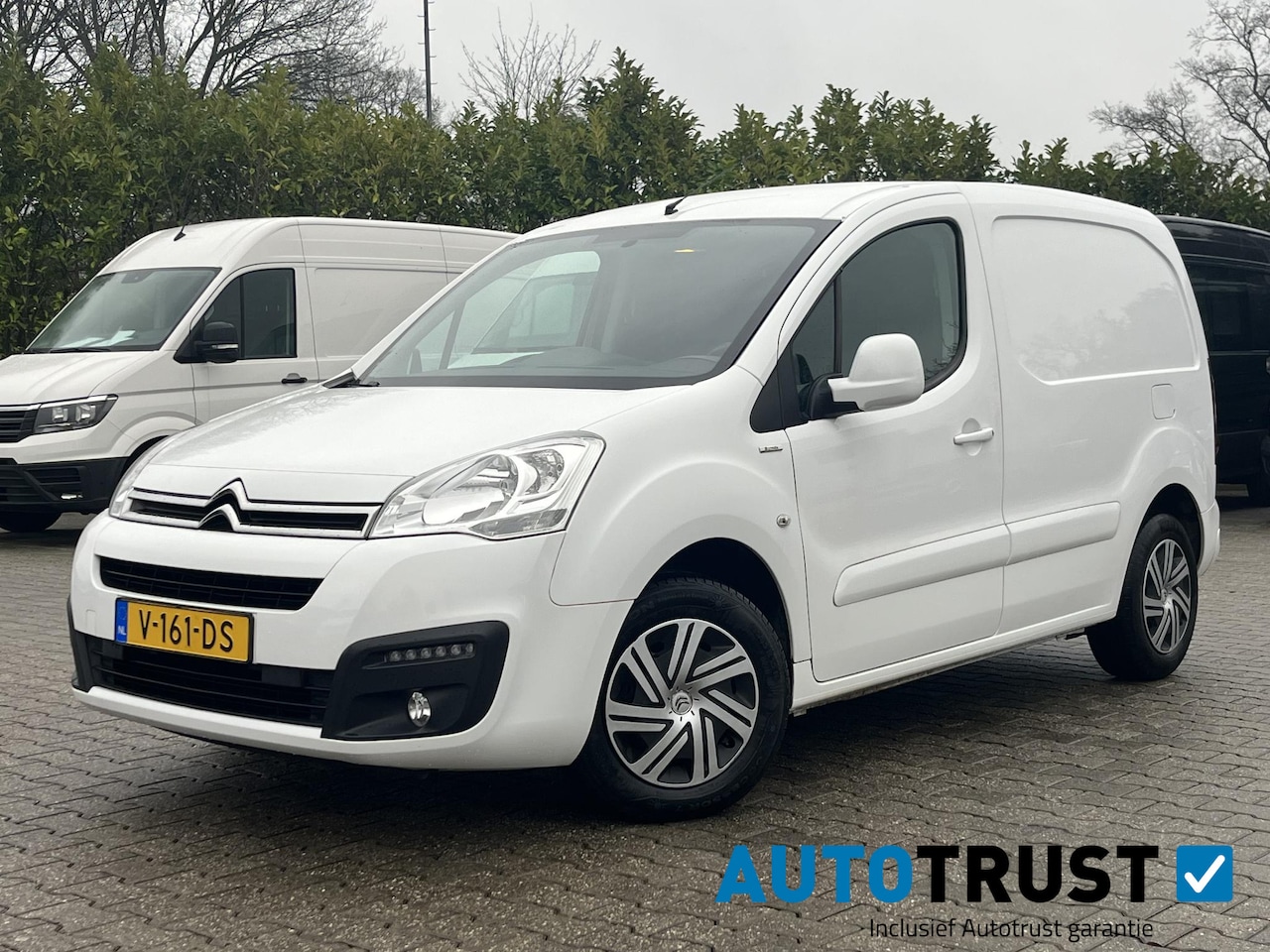 Citroën Berlingo - 1.6 HDI 105PK AUTOMAAT NAV APPLE CARPLAY CRUISE - AutoWereld.nl