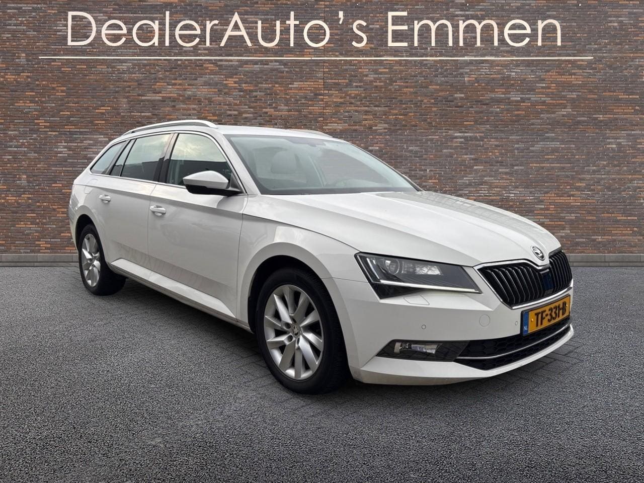 Skoda Superb Combi - 1.4 TSI ECC LMV NAVIGATIE CRUISE LED - AutoWereld.nl