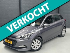 Hyundai i20 - 5-deurs 1.2 HP (84 pk) i-Motion Comfort - navigatie - camera - climate