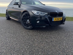 BMW 3-serie - 320i High Executive Edition M Sport