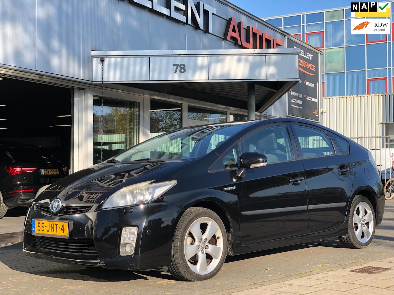 Toyota Prius - 1.8 Dynamic - Navigatie - AutoWereld.nl