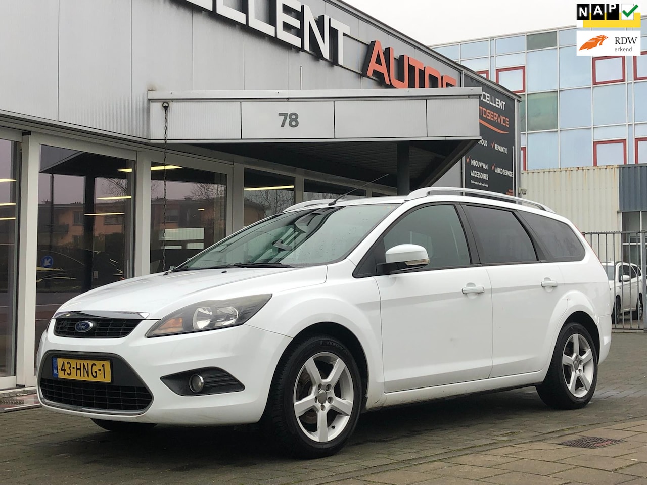 Ford Focus Wagon - 1.8 Titanium Flexi Fuel-Navi - AutoWereld.nl