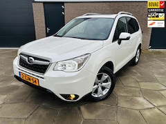 Subaru Forester - 2.0 Exe.| AUTOM.|Trekh.|4WD/AWD Sym.|Panodak elec.|Leder|stoelverw