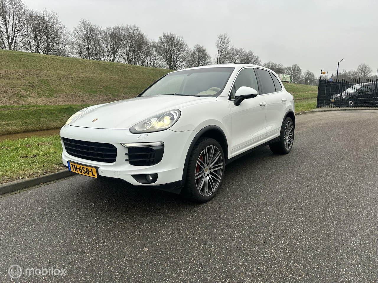 Porsche Cayenne - 3.0 D 3.0 D - AutoWereld.nl