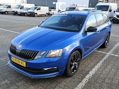 Skoda Octavia Combi - 1.0 TSI Greentech Sport Business | Navigatiesysteem | Trekhaak | Parkeersensoren achter