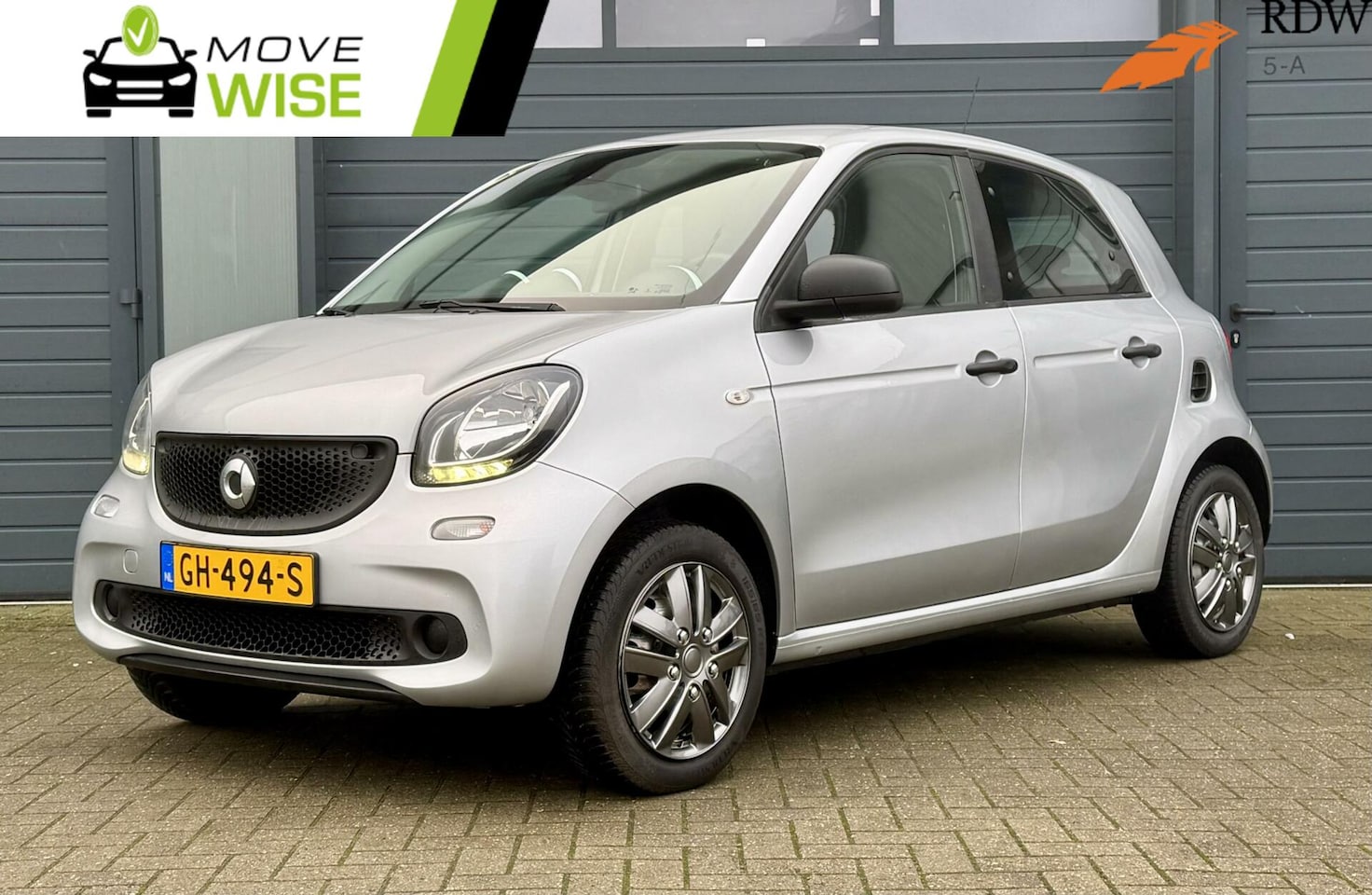 Smart Forfour - 1.0 | Lage KM NAP !| 5 Deurs | Cruise | Airco | Bluetooth| Leuke & Zuinige Auto | - AutoWereld.nl