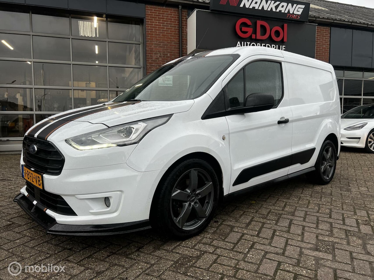 Ford Transit Connect - 1.5 ST Line L1 Automaat 88 KW EURO 6 - AutoWereld.nl