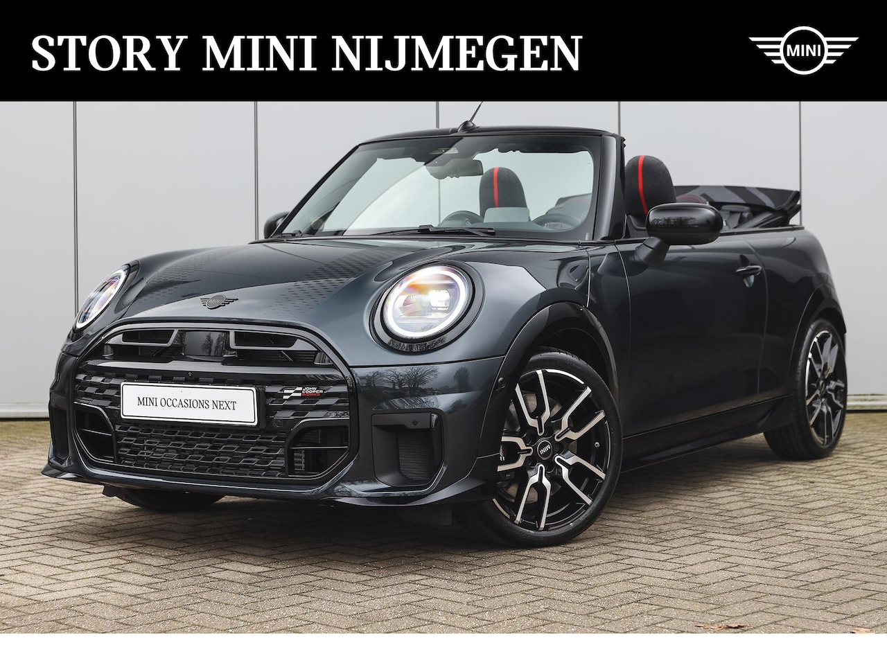 MINI Cabrio - Cooper S Automaat / JCW / Pakket XL / 18" JCW Lap Spoke 2-tone - AutoWereld.nl