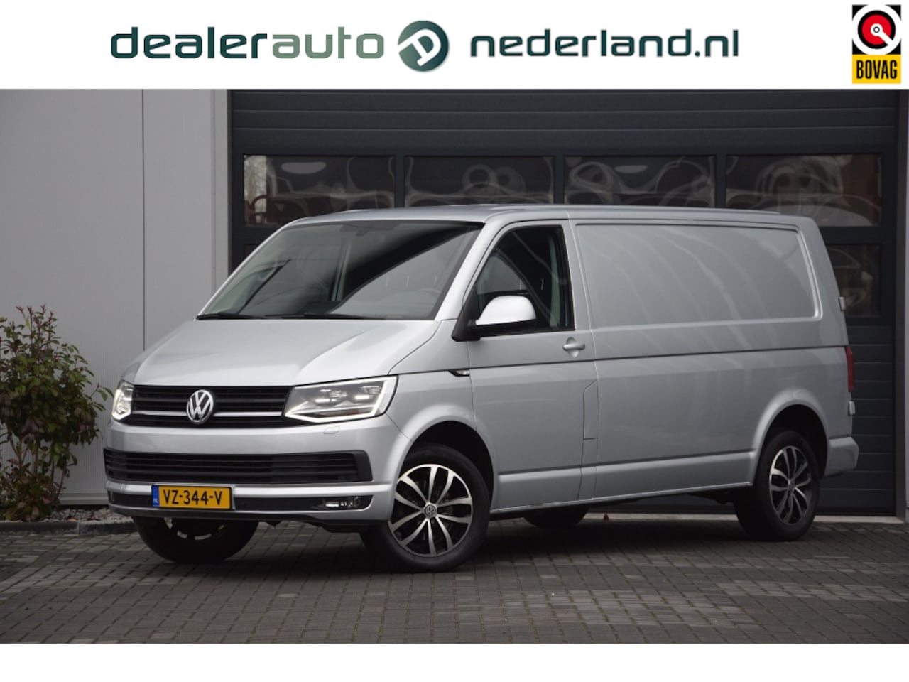 Volkswagen Transporter - 2.0 TDI L2H1 Highl. - AutoWereld.nl