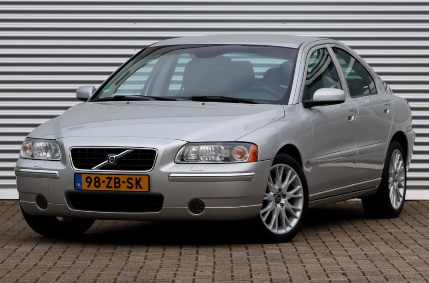 Volvo S60 - 2.4 Summum 170Pk Automaat volledige historie - AutoWereld.nl