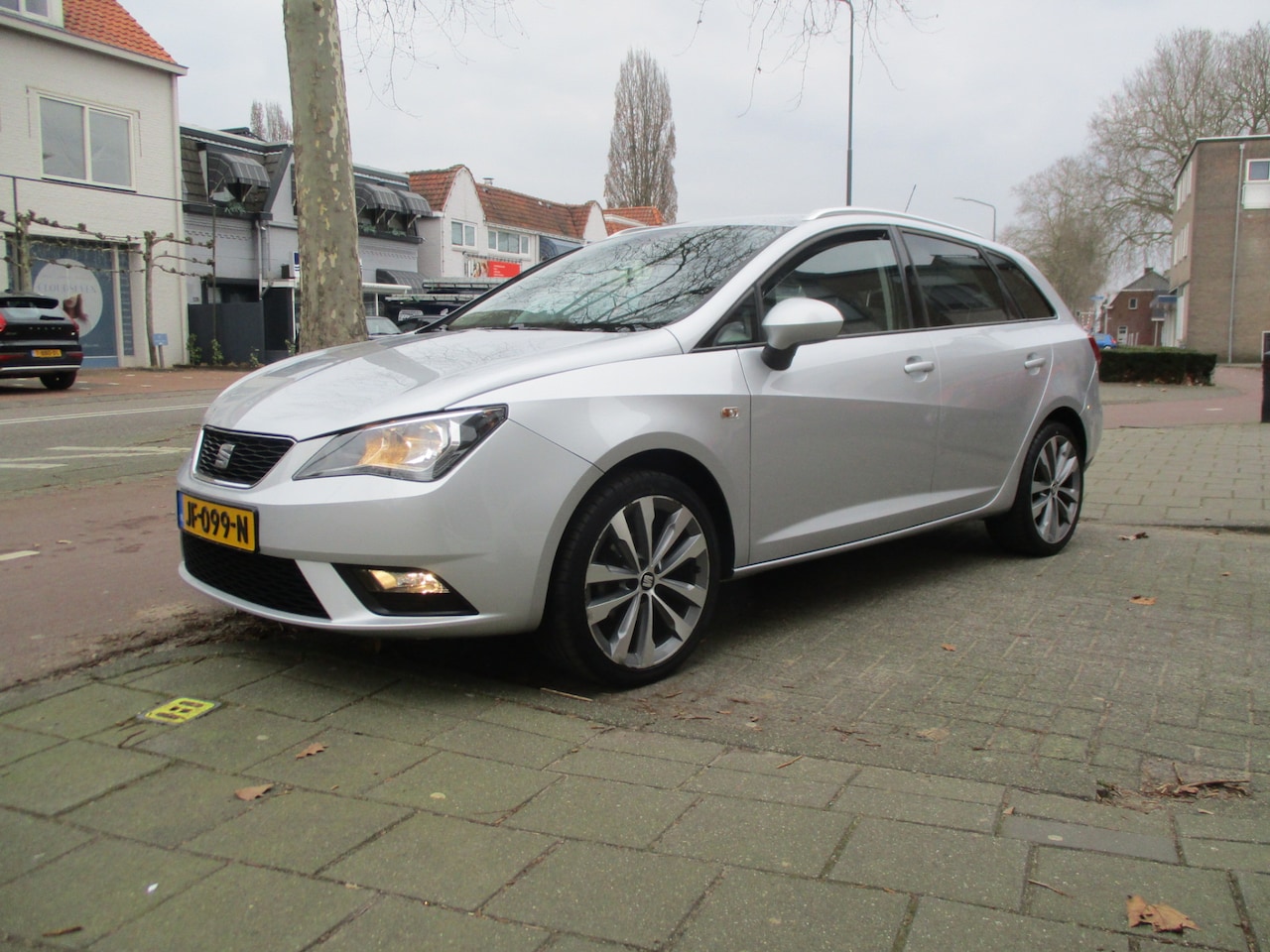 Seat Ibiza ST - 1.0 EcoTSI Style Connect / AIRCO / NAVI / NW-STAAT / 110dkm - AutoWereld.nl