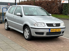 Volkswagen Polo - 1.4 Trendline *5Drs