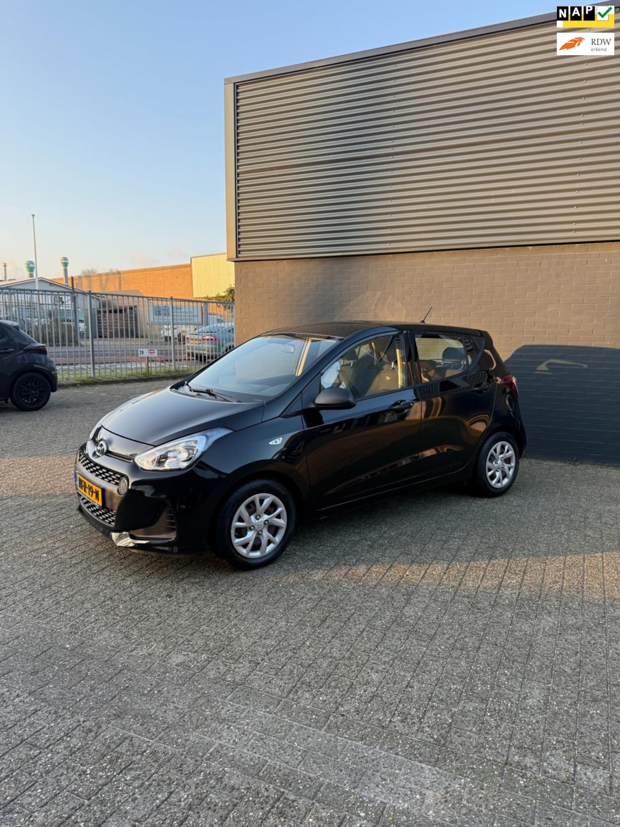 Hyundai i10 - 1.0i Comfort 5p. 1.0i Comfort 5p. - AutoWereld.nl