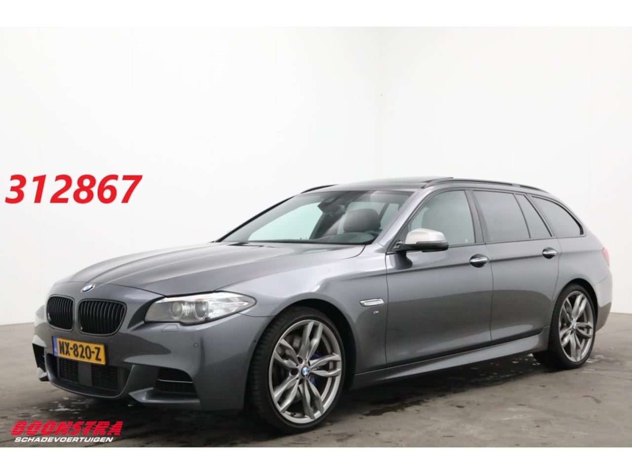 BMW 5-serie Touring - M550xd Pano ACC HUD H/K Memory 360° AHK 183.393 km! - AutoWereld.nl