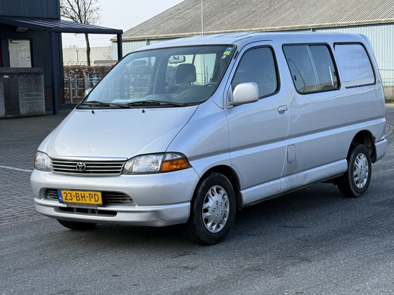 Toyota HiAce - Hi-ace 2.5 D4-D 100 DC 5-PERS - AutoWereld.nl