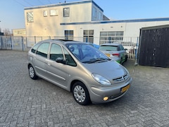 Citroën Xsara Picasso - 2.0i-16V Automaat