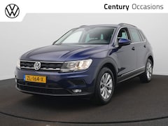 Volkswagen Tiguan - 1.5 TSI ACT Comfortline / Trekhaak / Acc / Sensoren