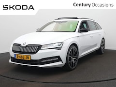 Skoda Superb Combi - 1.4 TSI iV Sportline Business DSG / Elek. Trekhaak / Panodak / Elek. Stoel