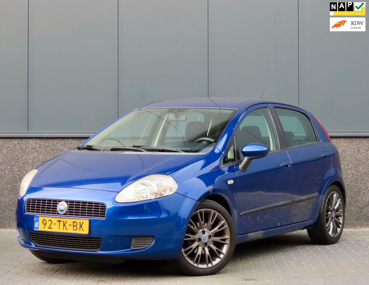 Fiat Grande Punto - 1.4 Dynamic Airco | 5-deurs | NAP - AutoWereld.nl